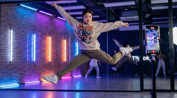 草莓视频舞蹈视频